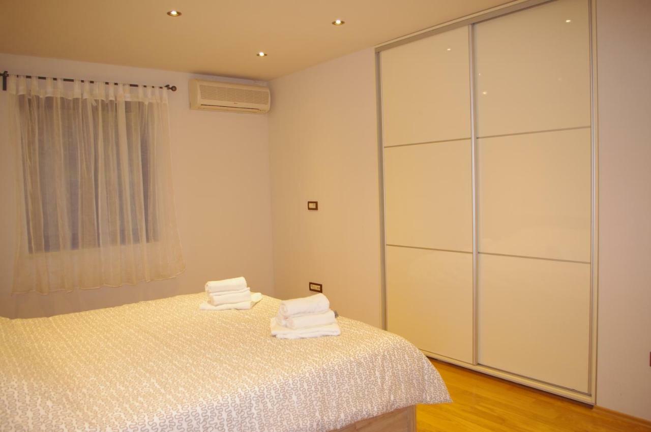 Apartment Verano Njivice Exterior photo